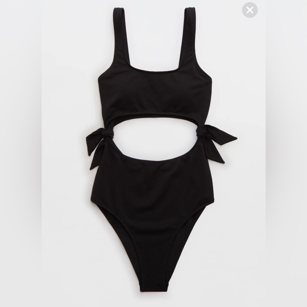 NWT Pique Aerie Black Cutout One Piece Swimsuit